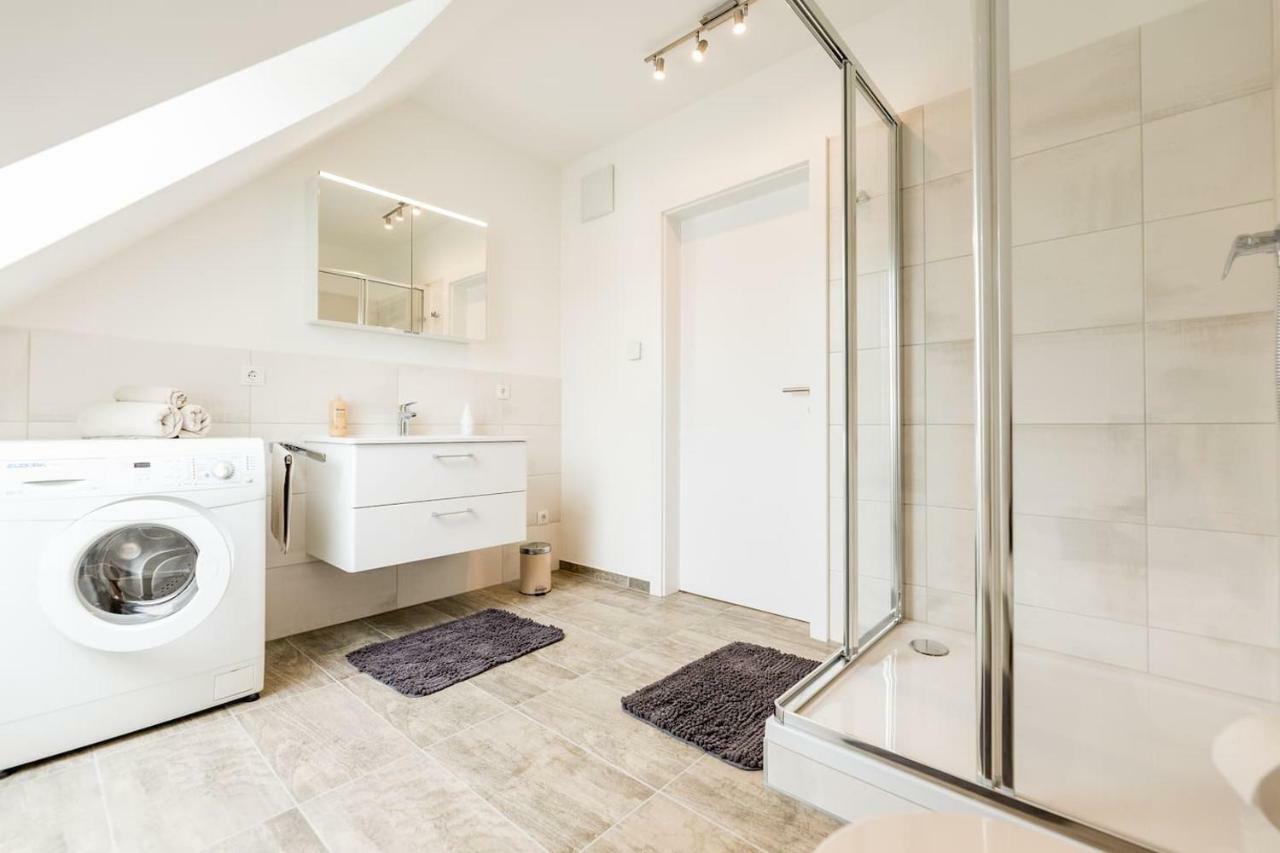 Grosse Dachgeschosswohnung Im Herzen Von Graz Luaran gambar