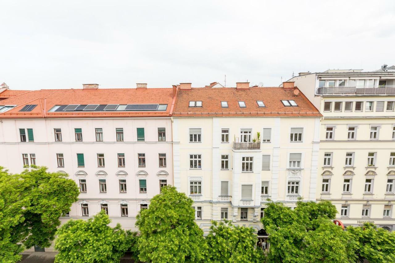 Grosse Dachgeschosswohnung Im Herzen Von Graz Luaran gambar